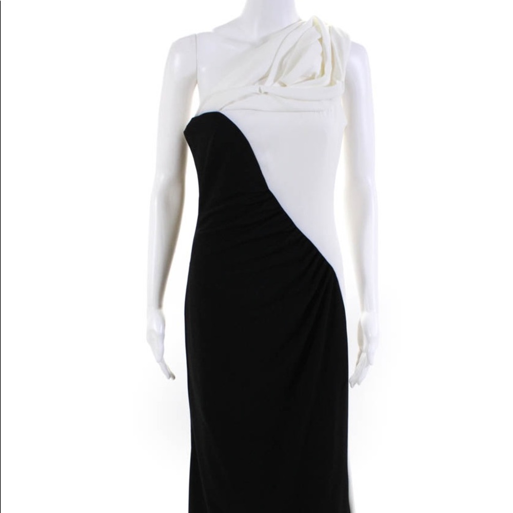 NWT Badgley Mischka Black & White One Shoulder Gown in Size 14